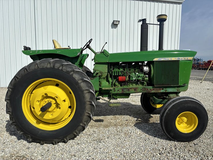 1970-john-deere-4520-image-3