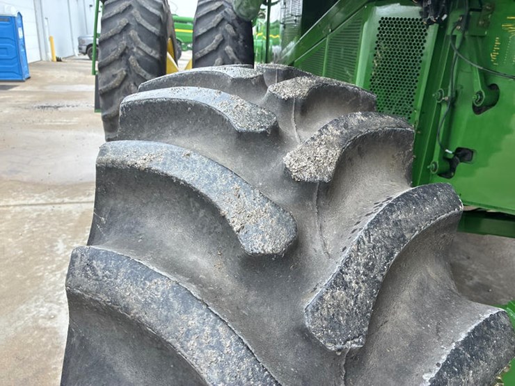 2004-john-deere-9660-sts-image-41