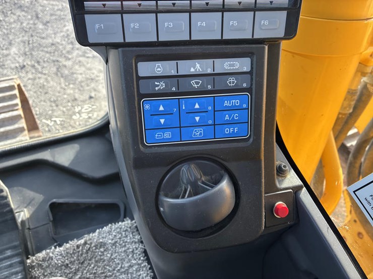 2017-komatsu-pc360-lc-11-image-82