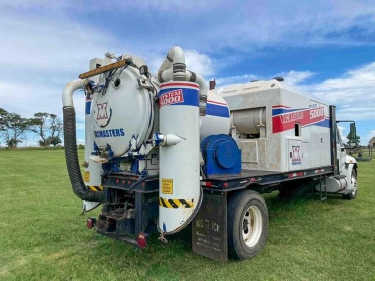 2014-international-durastar-4300-image-19