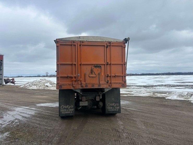 1991-chevy-kodiak-8500-tandem-grain-truck-with-18ft-bed-image-3