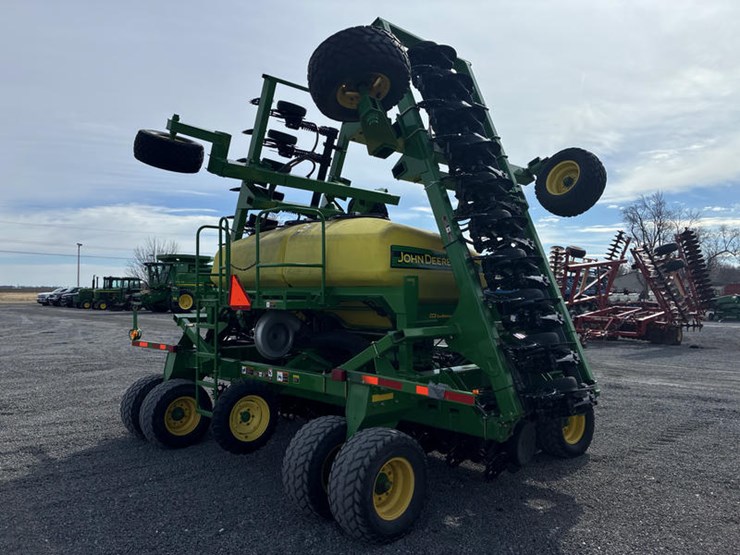 2005-john-deere-1690-image-10