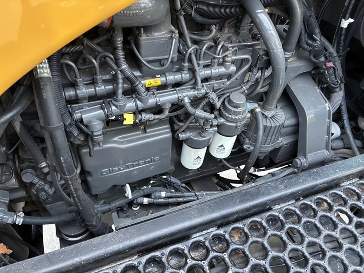 2015-ag-chem-rg1100-image-74