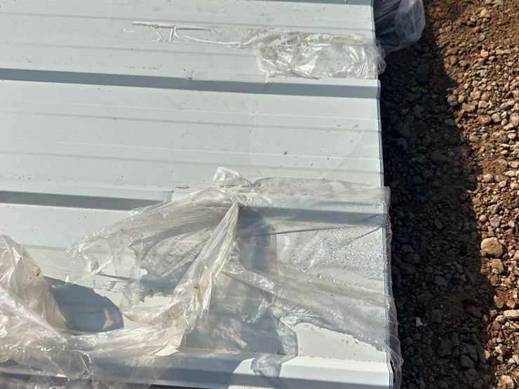 qty-of-36in-x-8ft-metal-paneling-image-2
