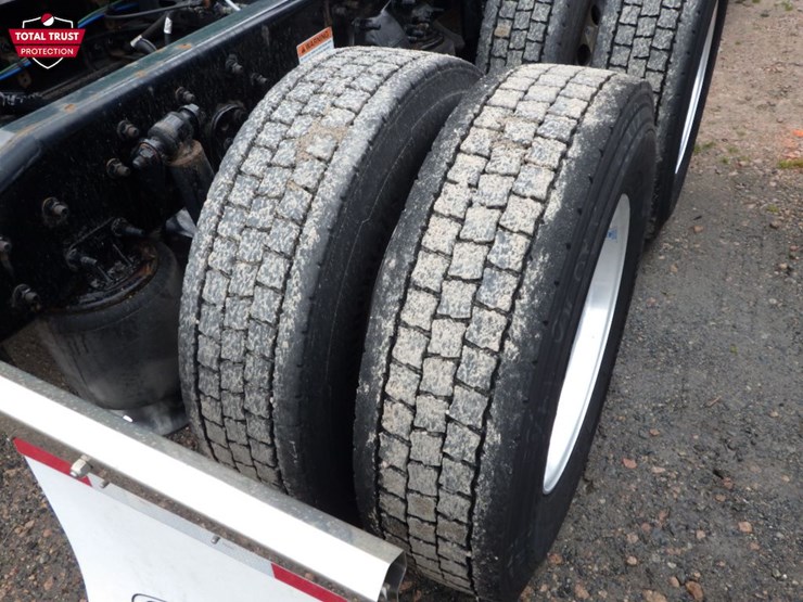 2021-freightliner-cascadia-116-image-6