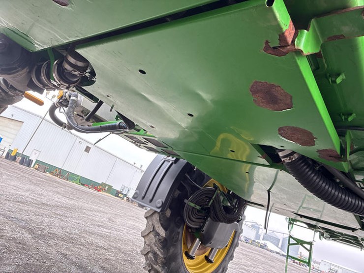 2017-john-deere-r4045-image-42