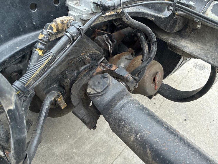 2016-kenworth-t680-image-24