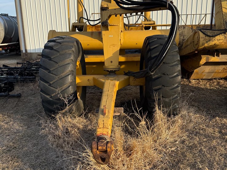 caterpillar-80-image-2