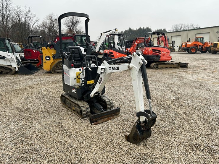 2023-bobcat-e10-image-6