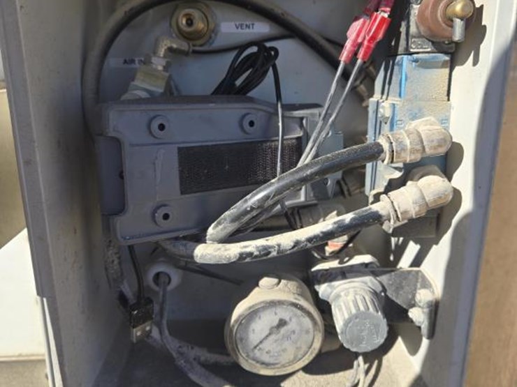 2016-wilson-grain-trailer-image-6