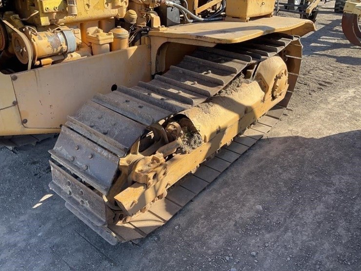 caterpillar-d6c-image-9