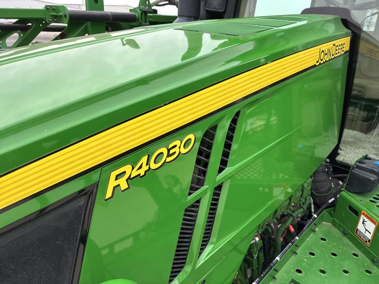 2021-john-deere-r4030-image-74