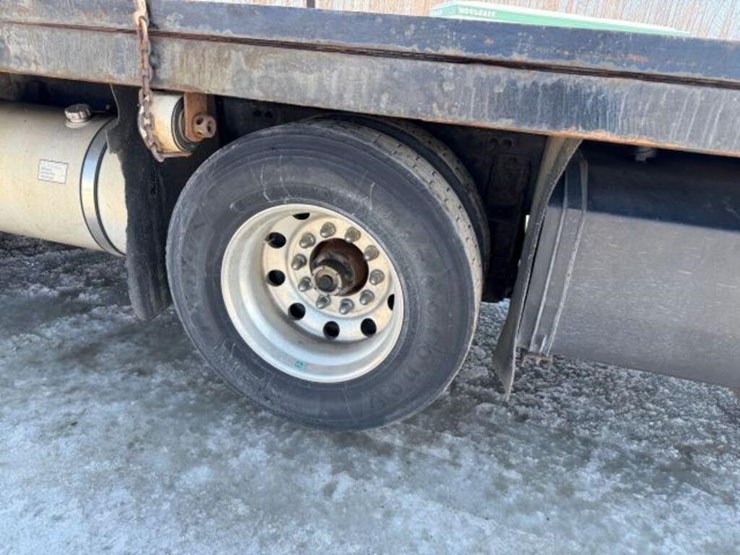 2008-mack-gu813-tri/a-boom/flatbed-truck-1m2ax16c9-image-61