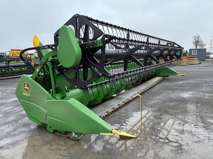 2012-john-deere-625f-image-17