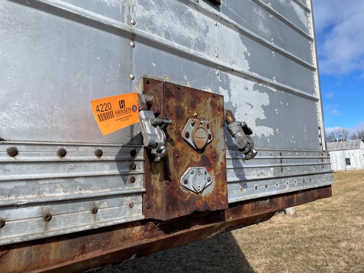 #4220-•-aeroliner-tandem-axle-storage-van-trailer-(no-title)-image-22