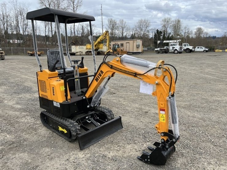 2026-miva-va15-mini-hydraulic-excavator-image-2