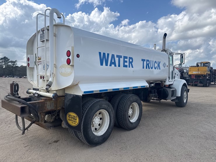 2006-peterbilt-357-image-3