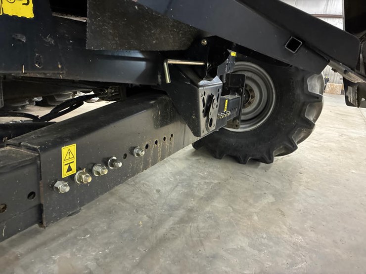 2012-case-ih-7230-image-43