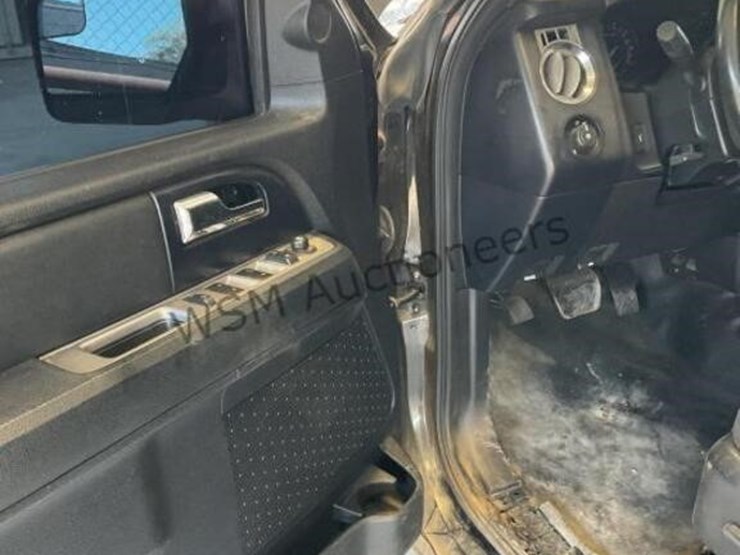 2016-ford-expedition-image-22