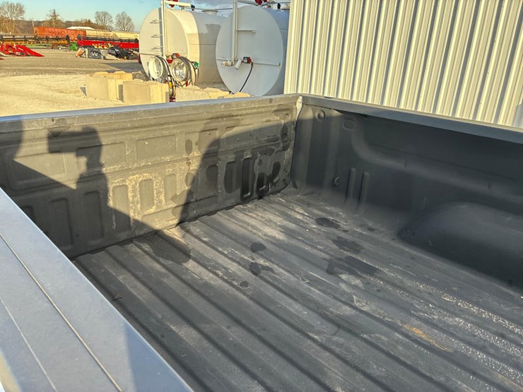 2019-chevrolet-2500-image-21