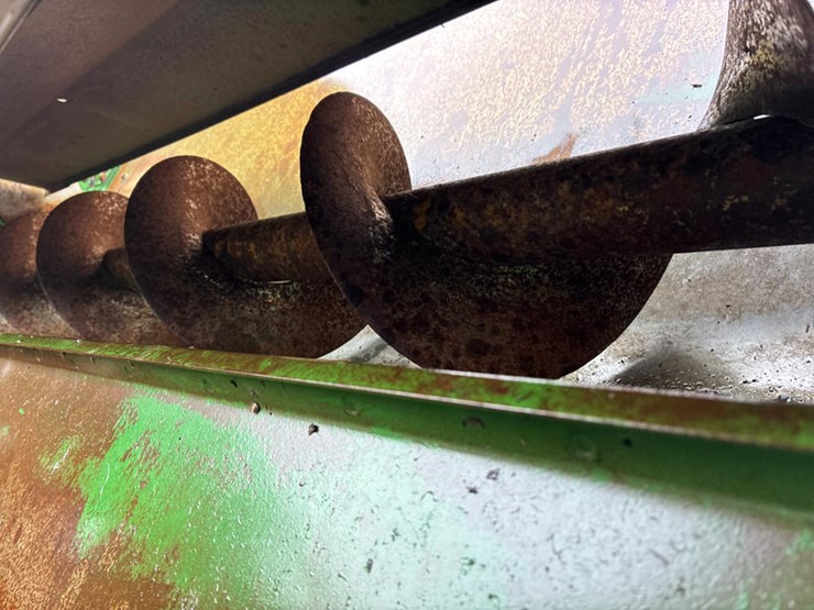 2004-john-deere-9660-sts-image-93