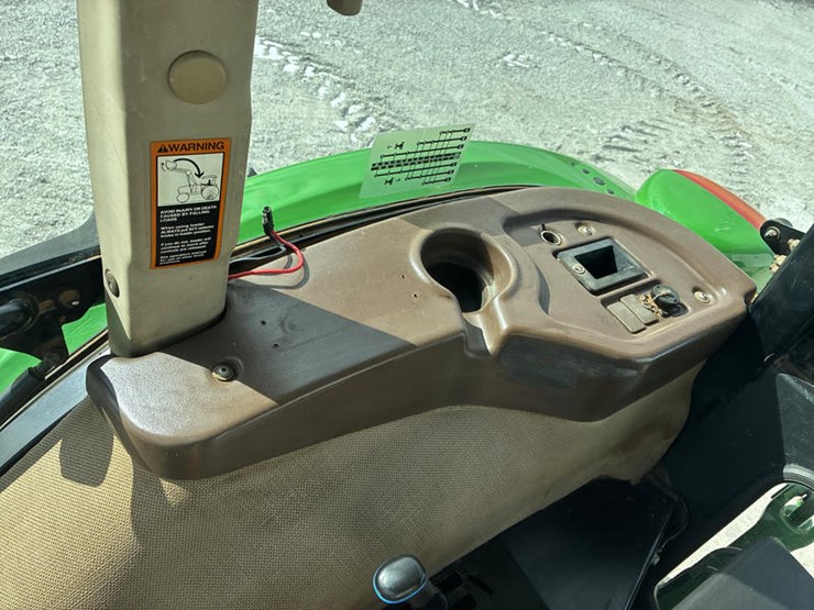 2009-john-deere-6115d-image-59