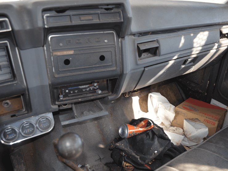 1986-ford-f700-image-28