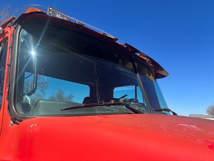 1993-mack-ch600-image-16