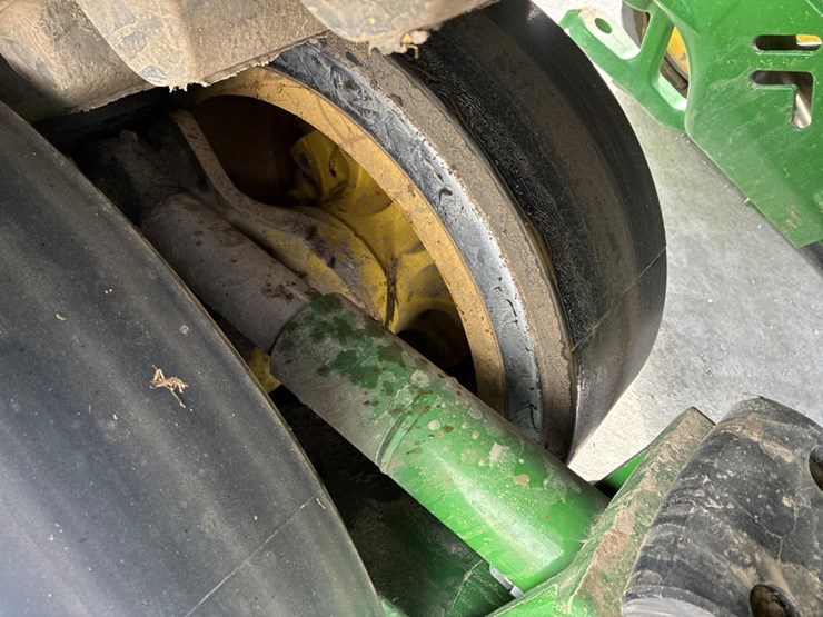 2023-john-deere-9rx-590-image-68