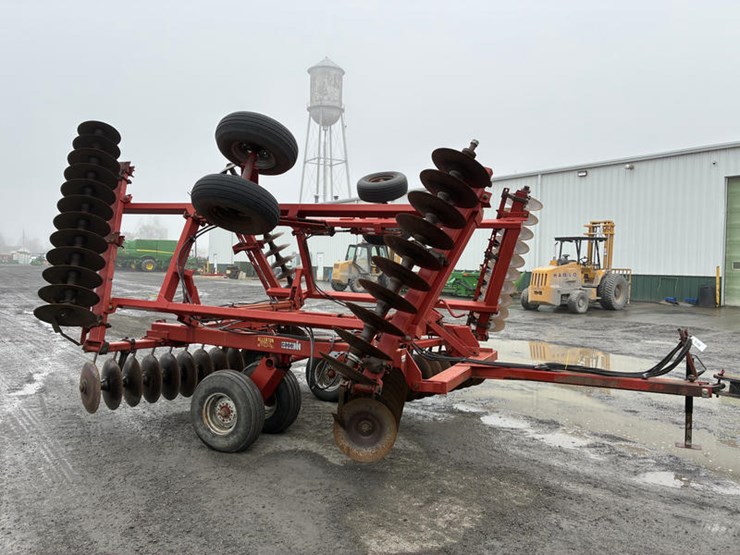 case-ih-3900-image-2