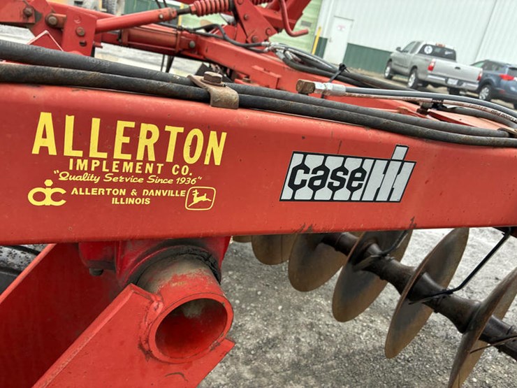 case-ih-3900-image-20