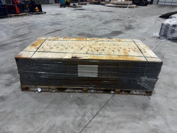 qty-of-(100)-3.5-ft-x-7-ft-6-gauge-wire-mesh-image-1