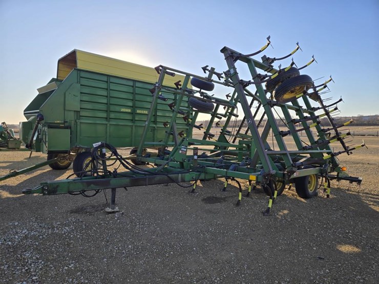 33-john-deere-33-image-3