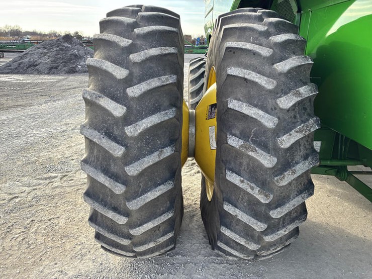2015-john-deere-s670-image-37
