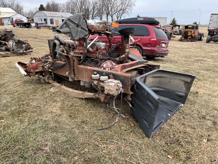 #4226-•-mack-midliner-6-cylinder-diesel-engine-image-7