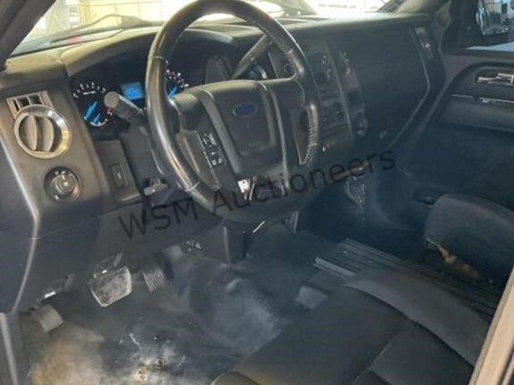 2016-ford-expedition-image-21