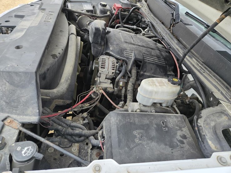 2013-gmc-sierra-2500-image-29