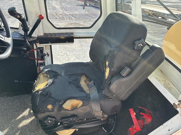 2010-willmar-745-image-60