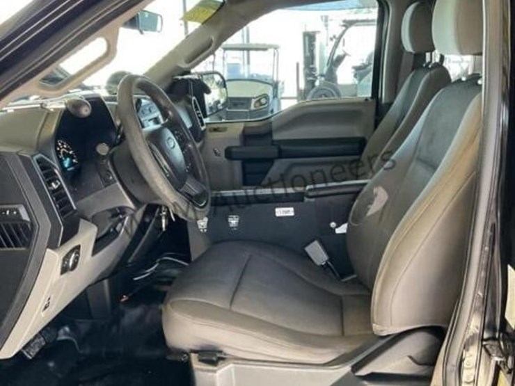 2020-ford-f150-image-21