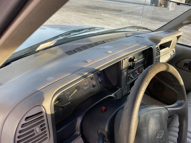 1997-chevrolet-3500-image-49