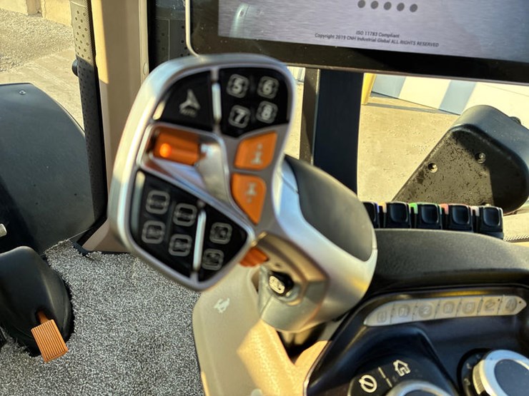 2024-case-ih-magnum-310-afs-connect-image-83