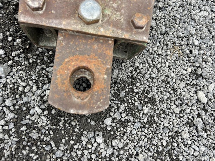 john-deere-230-image-3