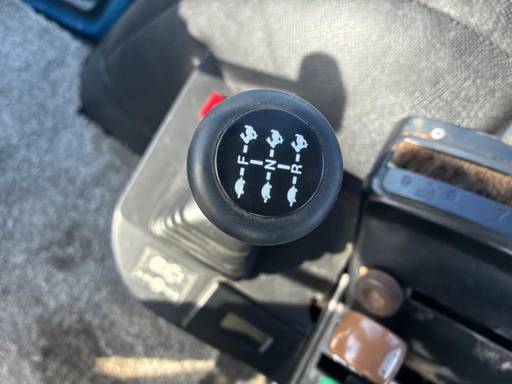 1990-ford-8730-image-58