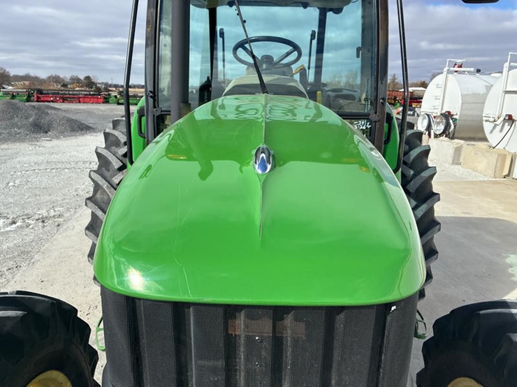 2009-john-deere-6115d-image-12
