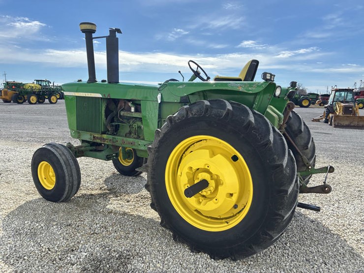 1970-john-deere-4520-image-6