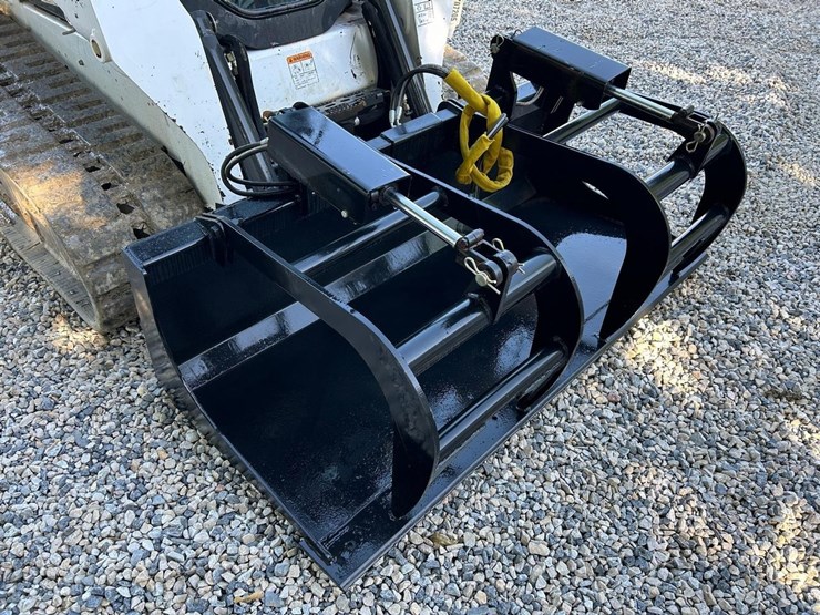 wildcat-68"-skid-steer-grapple-bucket-image-3