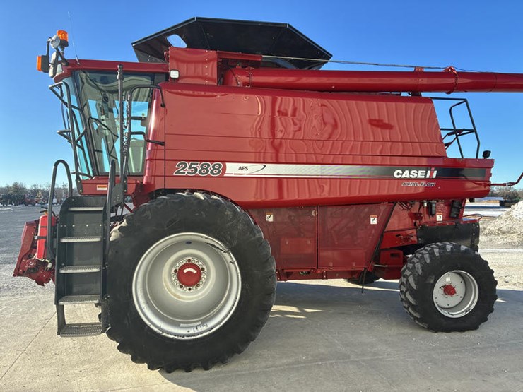 2008-case-ih-2588-image-9