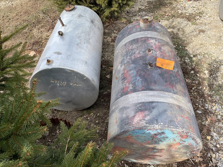 #4266-•-(2)-aluminum-fuel-tanks-image-5