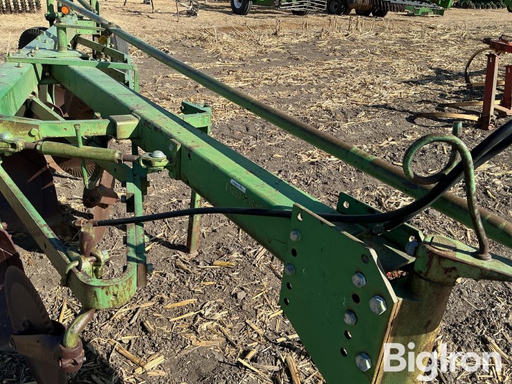 john-deere-5-image-12