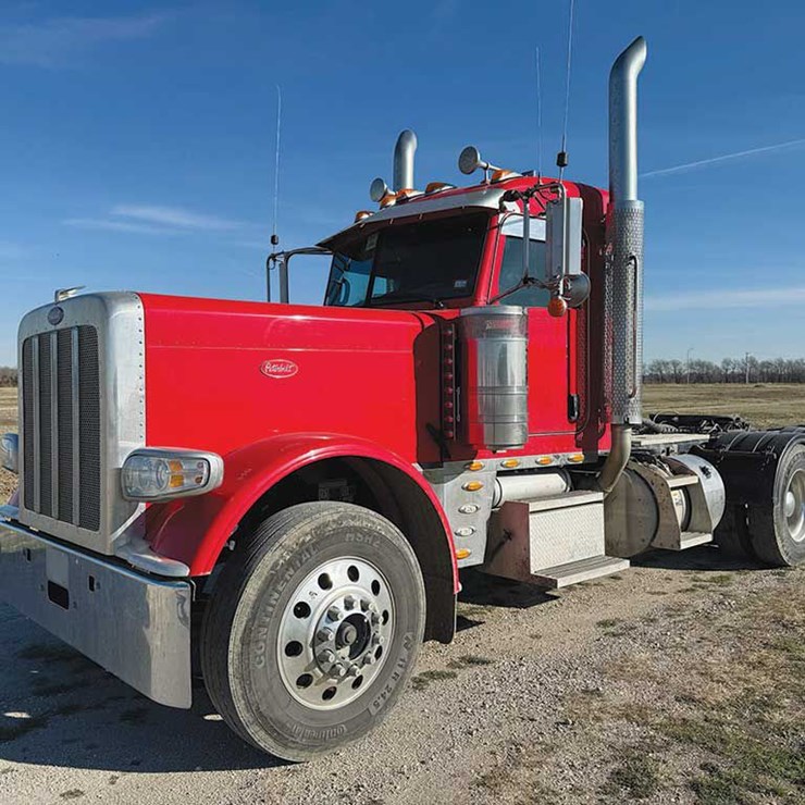 2024 PETERBILT 389